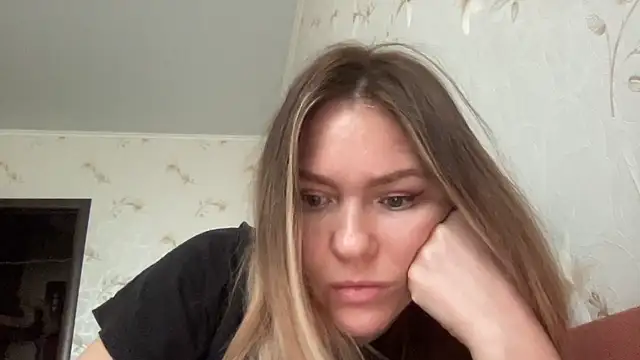 Snapshot of Milysoren chatting on February 22, 2026, 5:30 am Milysoren online show from February 22, 2026, 5:30 am