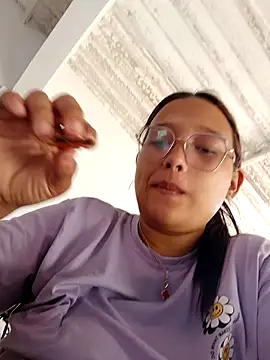 Snapshot of young_dairy01 chatting on October 15, 2025, 12:05 pm young dairy01 online show from October 15, 2025, 12:05 pm