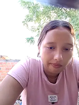 Snapshot of young_dairy01 chatting on October 24, 2025, 12:01 pm young dairy01 online show from October 24, 2025, 12:01 pm