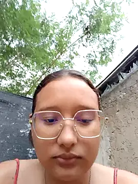 Snapshot of young_dairy01 chatting on November 4, 2025, 12:15 pm young dairy01 online show from November 4, 2025, 12:15 pm