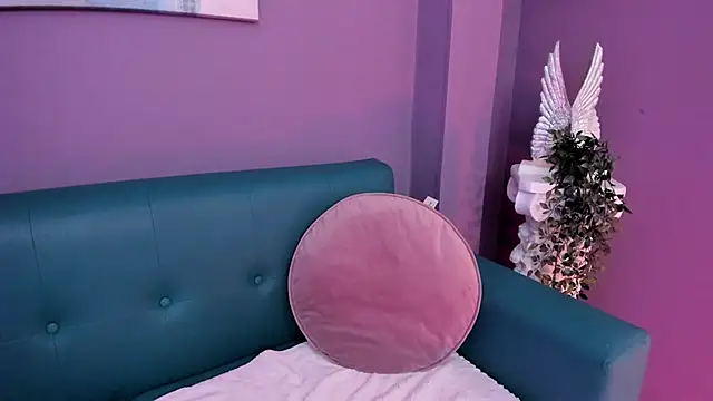 Alessiia   online show from January 8, 2026, 3:31 am