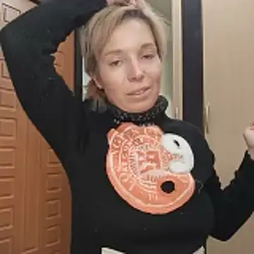Conny Shellie online show from May 9, 2026, 8:03 pm
