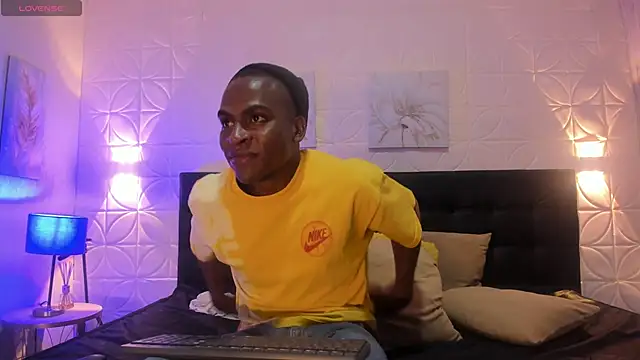 Snapshot of george_lance chatting on October 19, 2025, 10:10 pm george lance online show from October 19, 2025, 10:10 pm