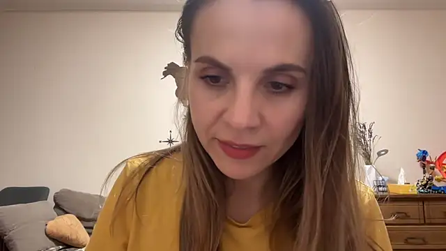 AnnieLove7722 online show from October 29, 2025, 9:38 pm