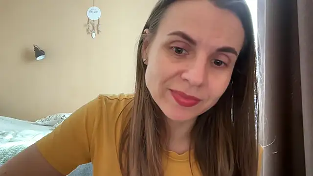 AnnieLove7722 online show from May 19, 2026, 8:31 am