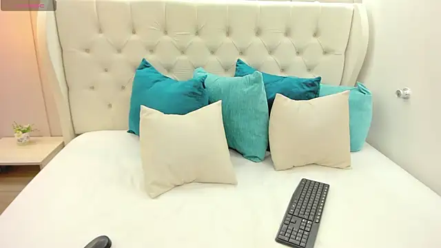 Snapshot of ivy_aoki chatting on October 3, 2025, 5:21 pm ivy aoki online show from October 3, 2025, 5:21 pm