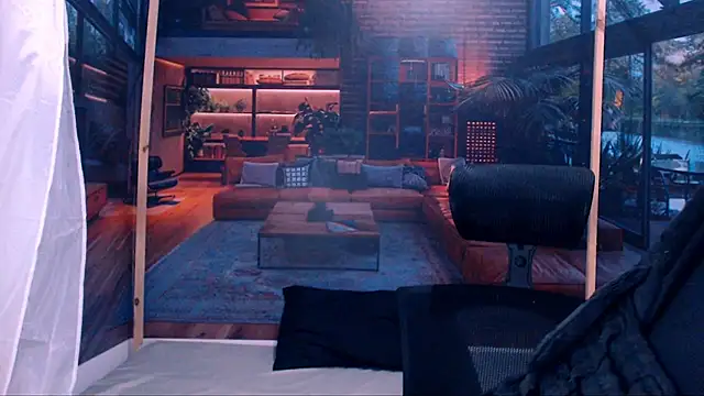 Snapshot of RomeoMillerr chatting on October 25, 2025, 6:57 pm RomeoMillerr online show from October 25, 2025, 6:57 pm