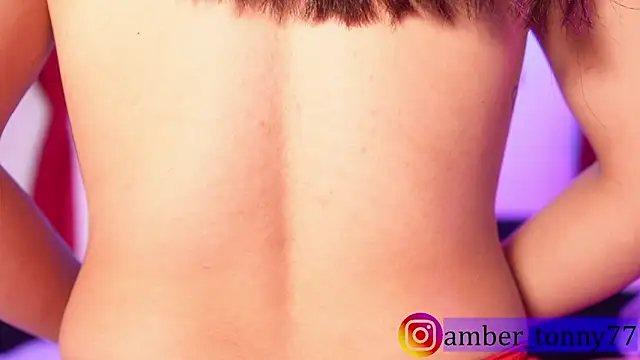 Snapshot of amber_tonny77 chatting on November 5, 2025, 9:09 am amber tonny77 online show from November 5, 2025, 9:09 am