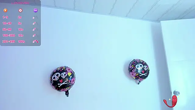 Snapshot of XaanderGrey chatting on October 21, 2025, 6:52 pm XaanderGrey online show from October 21, 2025, 6:52 pm