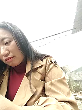 zhen-zo online show from February 12, 2026, 5:13 am