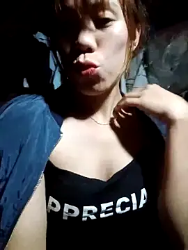 nhinhi-sexy online show from November 4, 2025, 12:48 pm