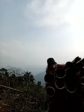 bree-zz online show from December 3, 2025, 7:38 am