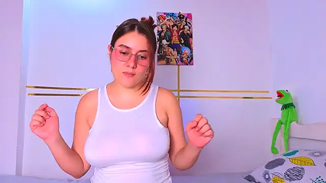 LyraCarter online show from February 26, 2026, 5:28 am