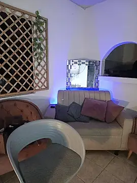 hot pleaser1   online show from October 9, 2025, 5:05 am