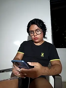 hot pleaser1   online show from October 24, 2025, 12:19 am