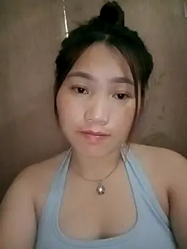 min-xinh online show from October 31, 2025, 12:44 am