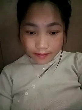 min-xinh online show from February 3, 2026, 10:37 pm