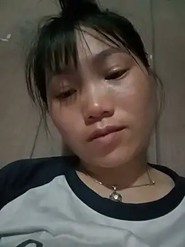 min-xinh online show from May 23, 2026, 9:41 pm