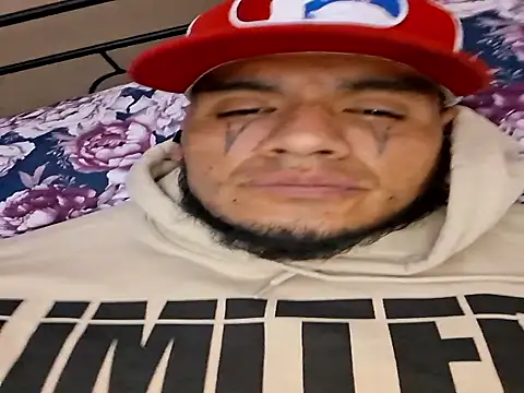 Snapshot of itsJrivera24 chatting on November 18, 2025, 10:20 am itsJrivera24 online show from November 18, 2025, 10:20 am