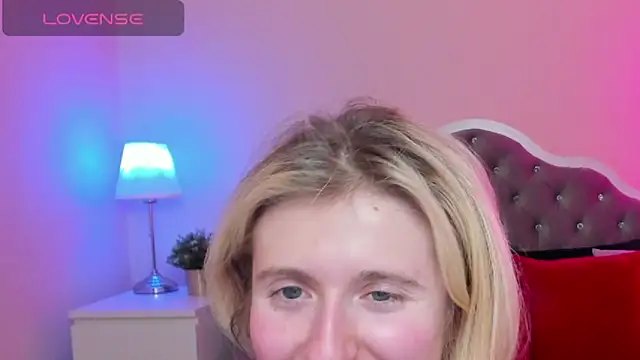 CamillaDreamer online show from November 29, 2025, 7:17 pm