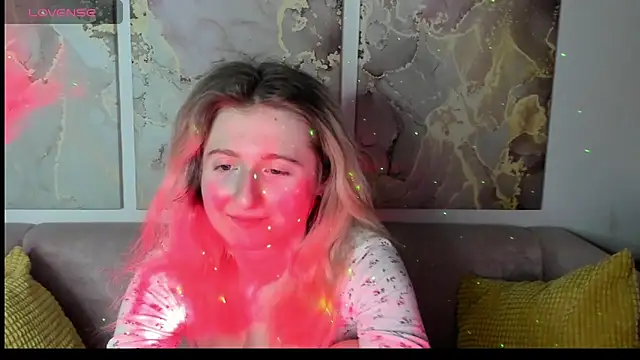 CamillaDreamer online show from March 16, 2026, 7:18 pm