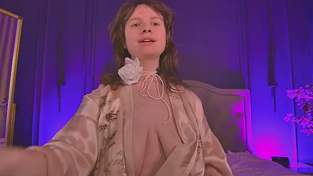 Lilly Stark online show from May 11, 2026, 5:24 am