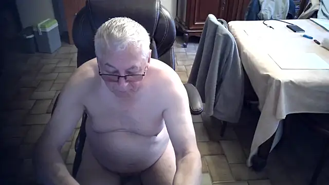 Alain633 online show from October 5, 2025, 4:16 pm