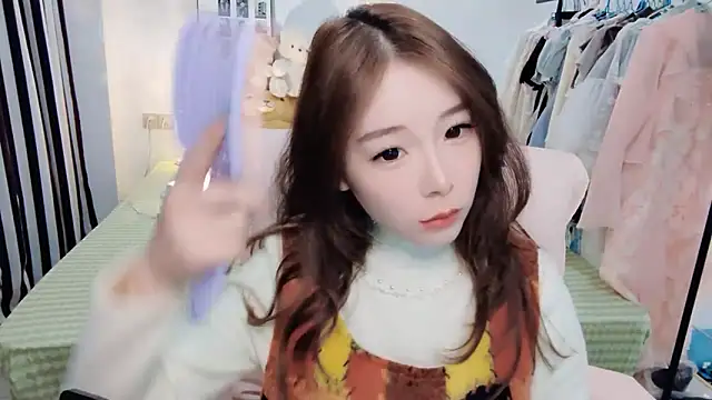 Gardenia-222 online show from October 27, 2025, 1:48 pm