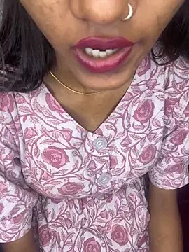 Snapshot of Nencycute1 chatting on October 3, 2025, 5:59 am Nencycute1 online show from October 3, 2025, 5:59 am