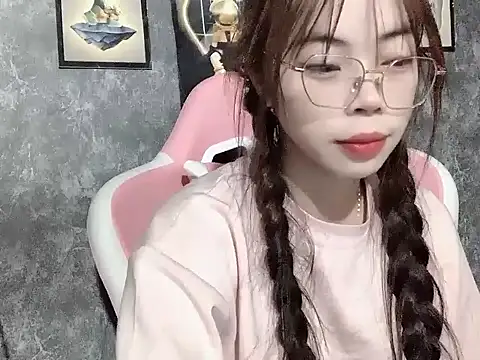 Ellie039 online show from September 30, 2025, 8:25 pm