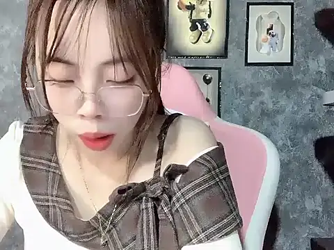 Ellie039 online show from October 21, 2025, 4:19 pm