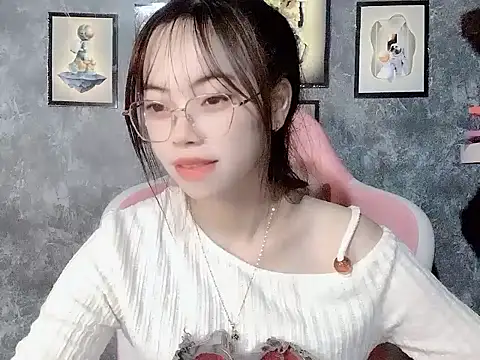 Ellie039 online show from October 31, 2025, 10:11 pm