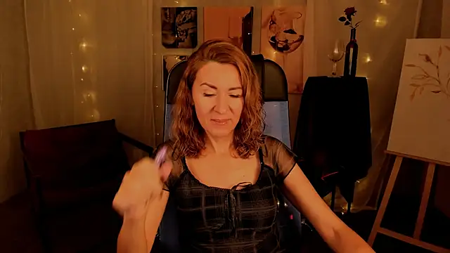 Snapshot of DonnaSmitth chatting on October 17, 2025, 3:25 pm DonnaSmitth online show from October 17, 2025, 3:25 pm