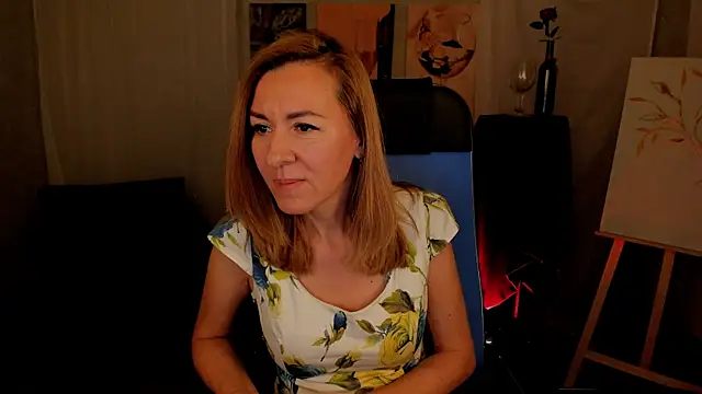 Snapshot of DonnaSmitth chatting on November 7, 2025, 3:34 pm DonnaSmitth online show from November 7, 2025, 3:34 pm