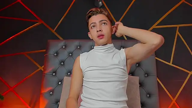 Snapshot of Lian_Miller1_ chatting on November 15, 2025, 12:45 pm Lian Miller1 online show from November 15, 2025, 12:45 pm