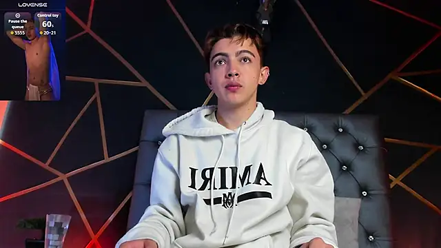 Snapshot of Lian_Miller1_ chatting on December 1, 2025, 12:21 pm Lian Miller1 online show from December 1, 2025, 12:21 pm