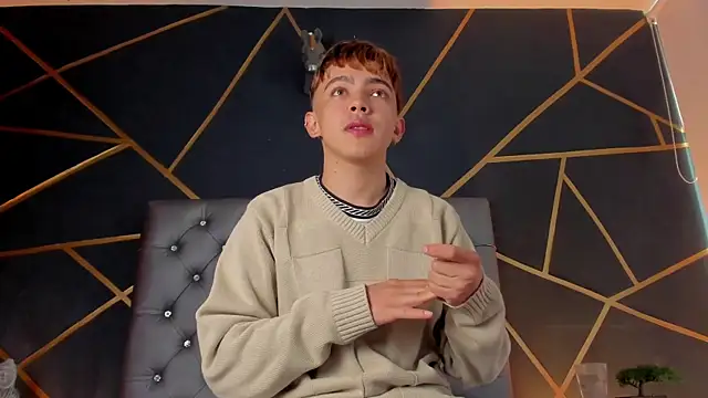 Snapshot of Lian_Miller1_ chatting on December 3, 2025, 12:36 pm Lian Miller1 online show from December 3, 2025, 12:36 pm