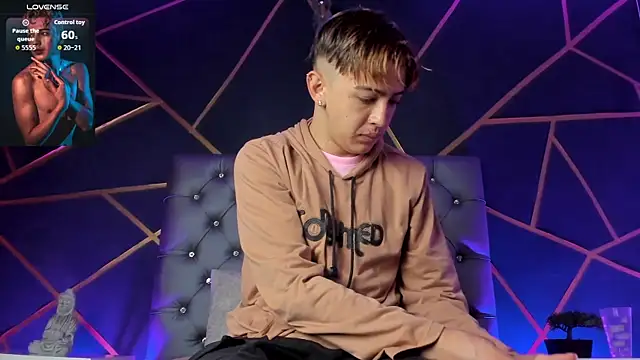 Snapshot of Lian_Miller1_ chatting on January 15, 2026, 12:32 pm Lian Miller1 online show from January 15, 2026, 12:32 pm