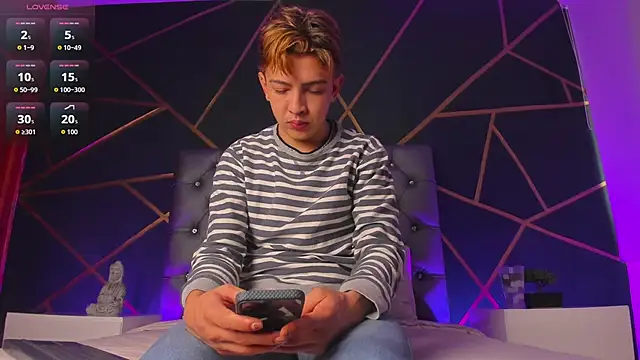 Snapshot of Lian_Miller1_ chatting on February 15, 2026, 8:16 pm Lian Miller1 online show from February 15, 2026, 8:16 pm