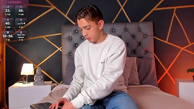 Snapshot of Lian_Miller1_ chatting on February 27, 2026, 12:38 pm Lian Miller1 online show from February 27, 2026, 12:38 pm