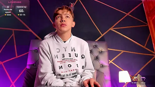 Lian Miller1  online show from March 24, 2026, 12:21 pm