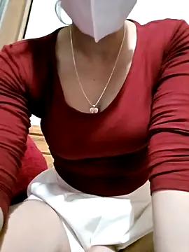 Snapshot of LenaCii chatting on November 12, 2025, 4:57 am LenaCii online show from November 12, 2025, 4:57 am