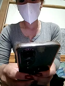 Snapshot of LenaCii chatting on November 13, 2025, 6:18 pm LenaCii online show from November 13, 2025, 6:18 pm