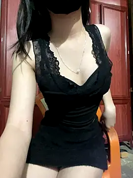 Snapshot of LenaCii chatting on December 18, 2025, 5:30 pm LenaCii online show from December 18, 2025, 5:30 pm