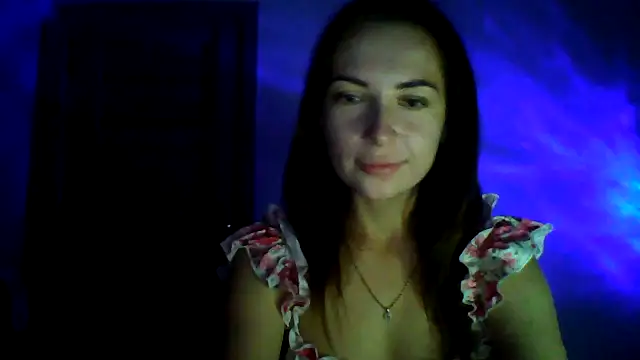 Snapshot of InnessKiss chatting on October 1, 2025, 9:43 pm InnessKiss online show from October 1, 2025, 9:43 pm