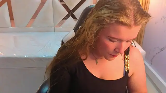 carla tp online show from October 26, 2025, 12:55 pm