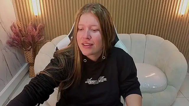 carla tp online show from November 14, 2025, 12:48 pm