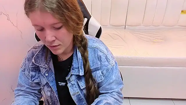 carla tp online show from November 18, 2025, 12:53 pm