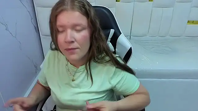 carla tp online show from November 19, 2025, 1:44 pm