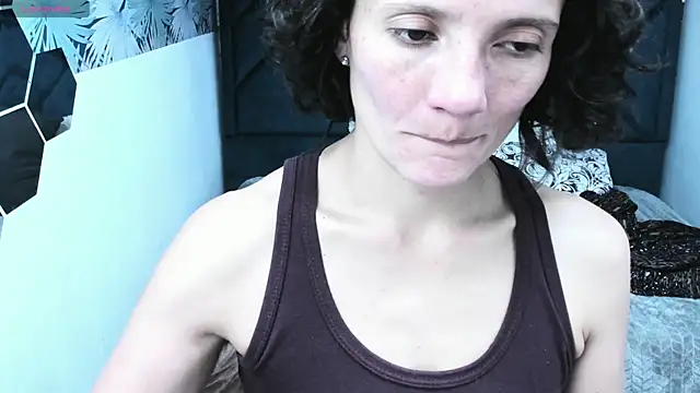 Valery More   online show from December 18, 2025, 12:22 pm